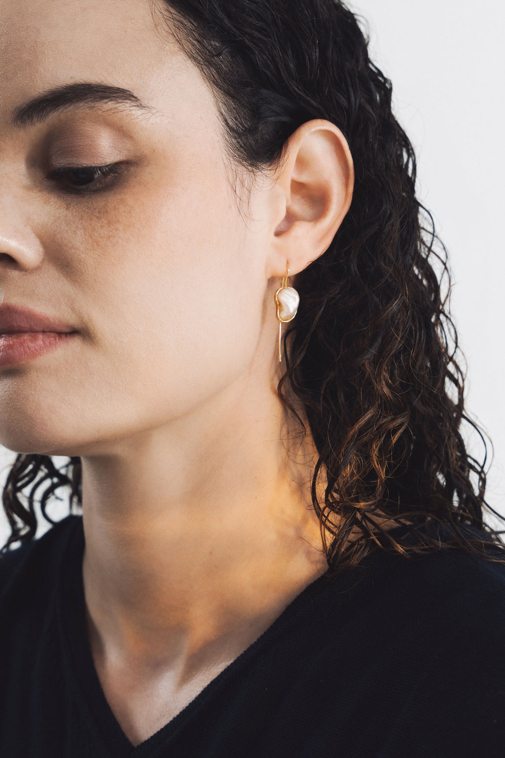 City of Pearl Drop Earrings